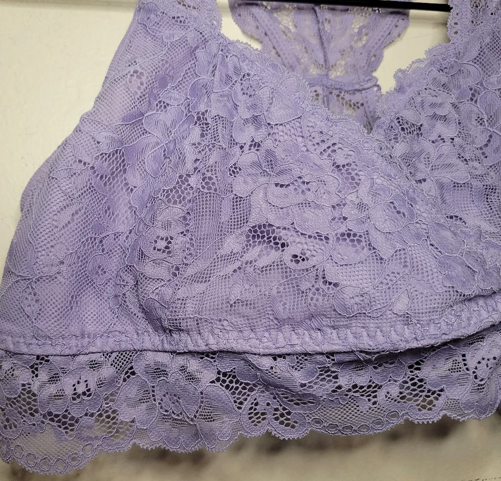 NWOT Motherhood Maternity lace nursing bra, small